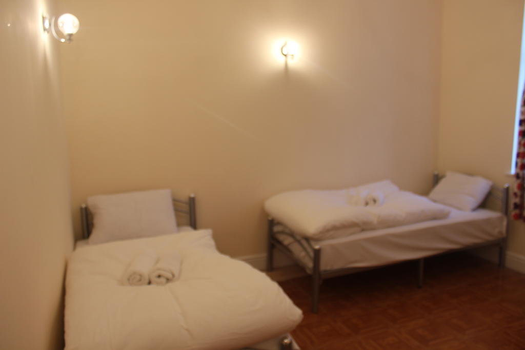 Avenue Inn Илфорд Стая снимка